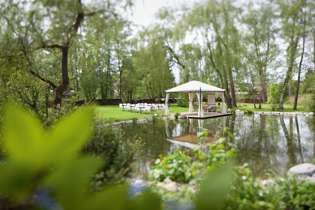 Parkhotel Schmid Adelsried Exteriör bild