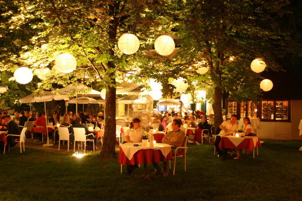 Parkhotel Schmid Adelsried Exteriör bild