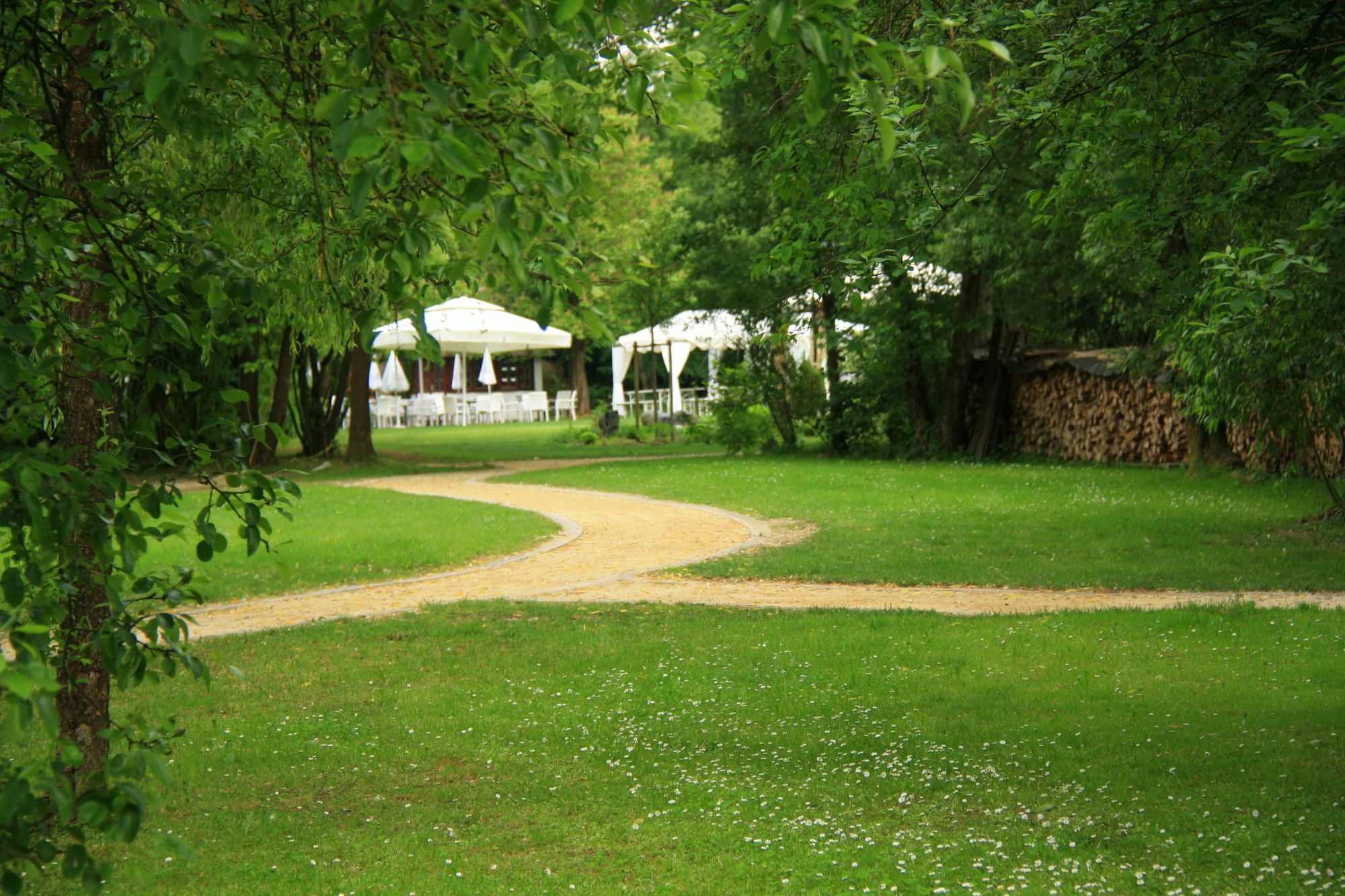 Parkhotel Schmid Adelsried Exteriör bild